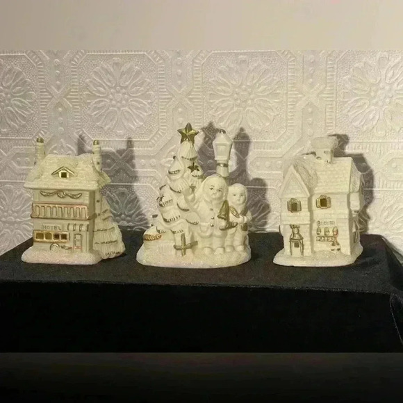 Vintage Porcelain Tealight Christmas Decor, White &  Gold, Holiday Christmas - Picture 1 of 12